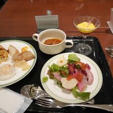 とってきた料理。