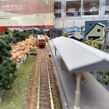 目線を下げるとリアルですね。