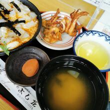 ドライブイン よしだ 