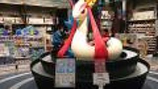 店内はとても広々として快適です。