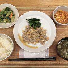 丸の内 タニタ食堂