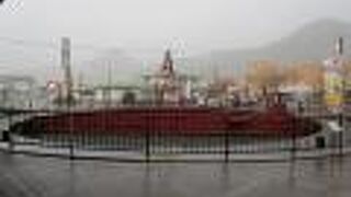 東武鉄道ではC11を使ったSL大樹を鬼怒川温泉から下今市間で運行しているので、鬼怒川温泉駅と下今市駅に転車台を設備しています。