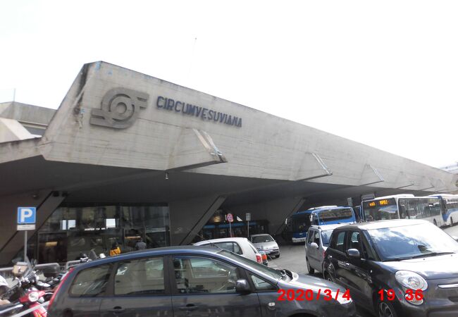 出発間際にホームが変わったのに気が付かず