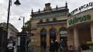 階級社会イギリスの最高峰スーパー