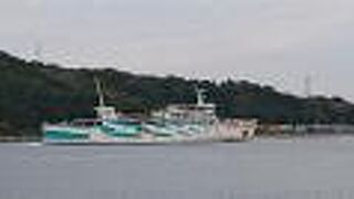 大小様々な船が行き交っていました