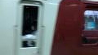 ホテルへも、観光でも