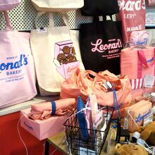 レナーズ 横浜ワールドポーターズ店