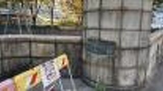 石組みでどこか暖かみも感じました