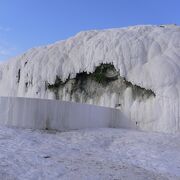 絶え間なく湧き出している