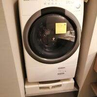 洗濯機です。夜中に回しても静かでした。