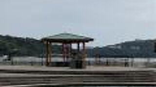 足湯しながら見ると最高です。