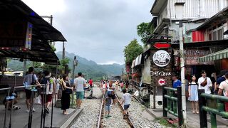 ランタン上げが人気の観光スポット