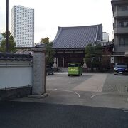 川崎駅に近いお寺です。