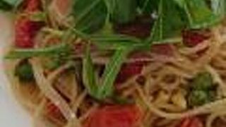 美術館ののカフェ、レストラン