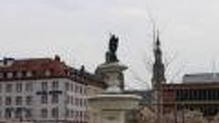 ヴュルツベルク駅前