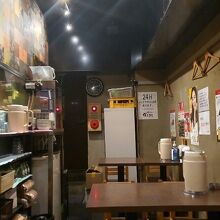 レトロな店内