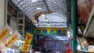 国際通りのそばにある市場