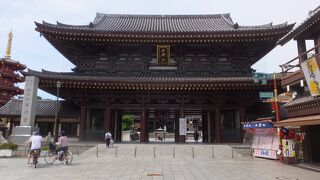 出入り口の方向に注意。