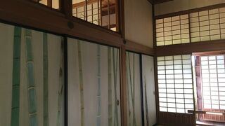 ふすまに書いてある絵がすてき