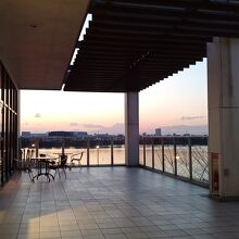 大相模調節池（越谷イオンレイクタウンアウトレットから）