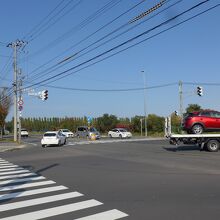 平成ポプラ並木にも歩いていくことができます