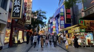 昼の食べ飲み歩き！