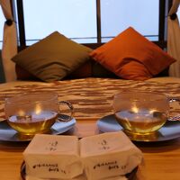 ウェルカムハーブティとお菓子