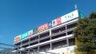 スーパーマーケット「文化堂」も