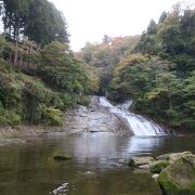 紅葉の名所　のんびりハイキングしては