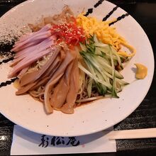 仙台が発祥とされる冷やし中華にしてみました。