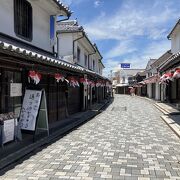 金魚ちょうちんが揺れる町