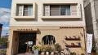 手焼きバームクーヘンは…