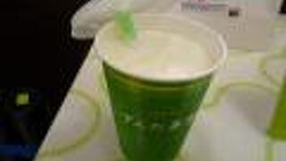 ずんだ茶寮大丸梅田店　ずんだシェイクが美味しい