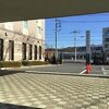 客室からは上越線を眺められる部屋もある。