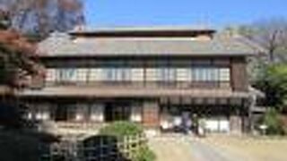 観光バスも訪れる、　渋沢栄一生誕の家です