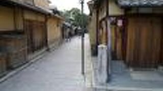 一年坂は、わずか100m足らずの小路