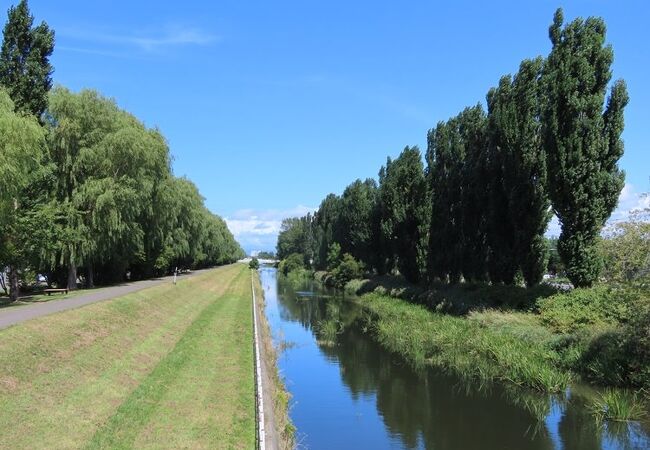 東からアクセスすると平凡、西から見ると絶景！？