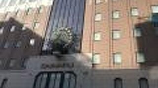 元ヴォーリズ建物で、今もモダンな建物