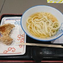 かけ冷うどん小と鶏の唐揚げ