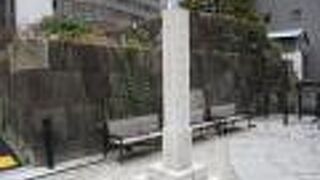 石垣が両サイドを固めています