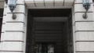 入口の門灯もとてもレトロな雰囲気