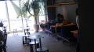 ビルの外からも入れます