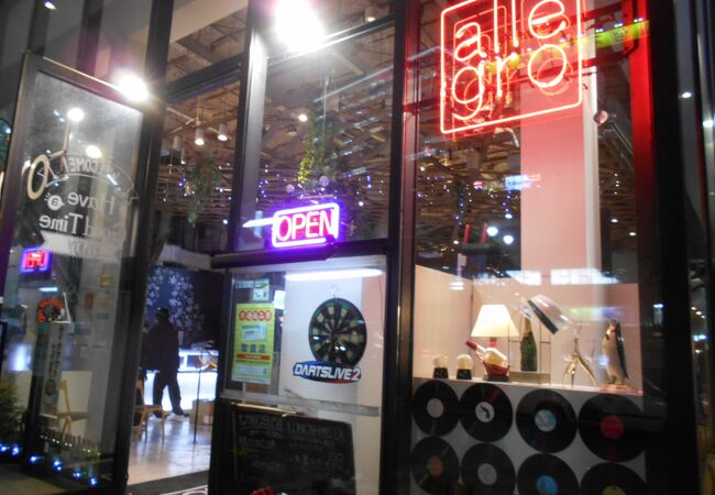 「ＥＤＥＮ」に入っているお洒落バル