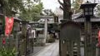 京都御苑内の音楽の神様