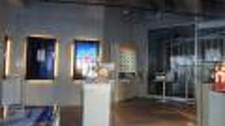 真新しい雰囲気のきれいな建物の一階にあります。