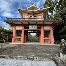 長田観音の大門です