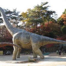 恐竜モニュメント