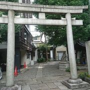 南麻布４丁目に鎮座している稲荷神社