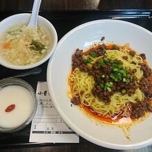 汁なし担々麺ランチセット