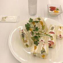 フルーツサンド